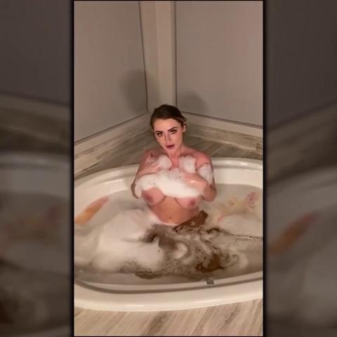 Sophie Dee Countdown