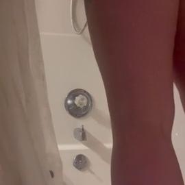 Barefootmamamn Shower