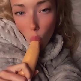 Christine Bright Dildo